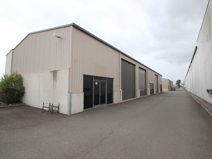 Click to view all images 11/45a Princes Highway Albion Park Rail NSW 2527 - Image 1