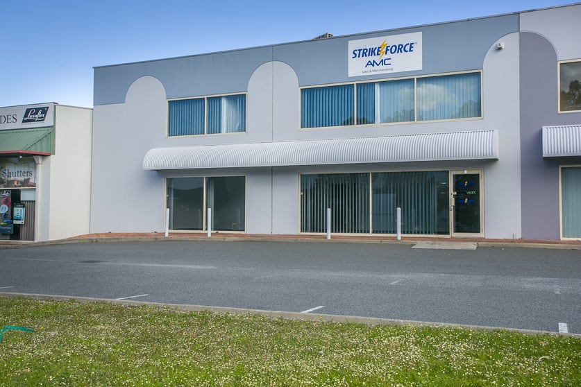 Click to view all images 2, 132 -134 Bannister Road Canning Vale WA 6155 - Image 3