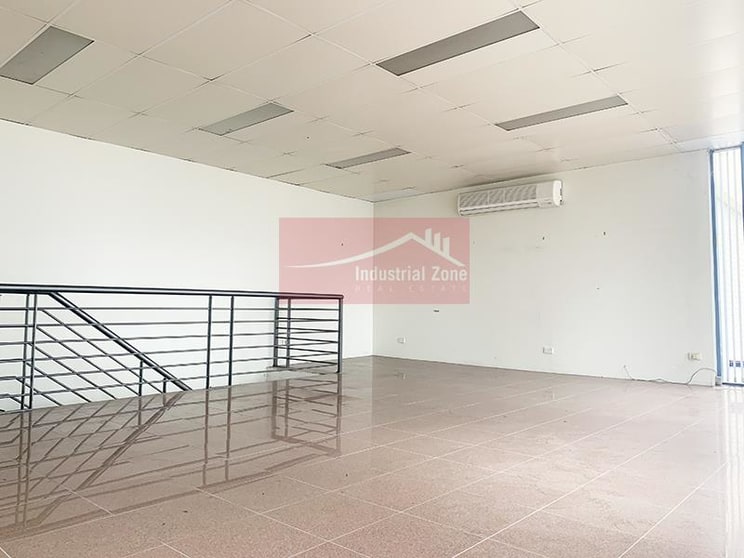 Click to view all images Unit 3/2 Heald Road Ingleburn NSW 2565 - Image 3