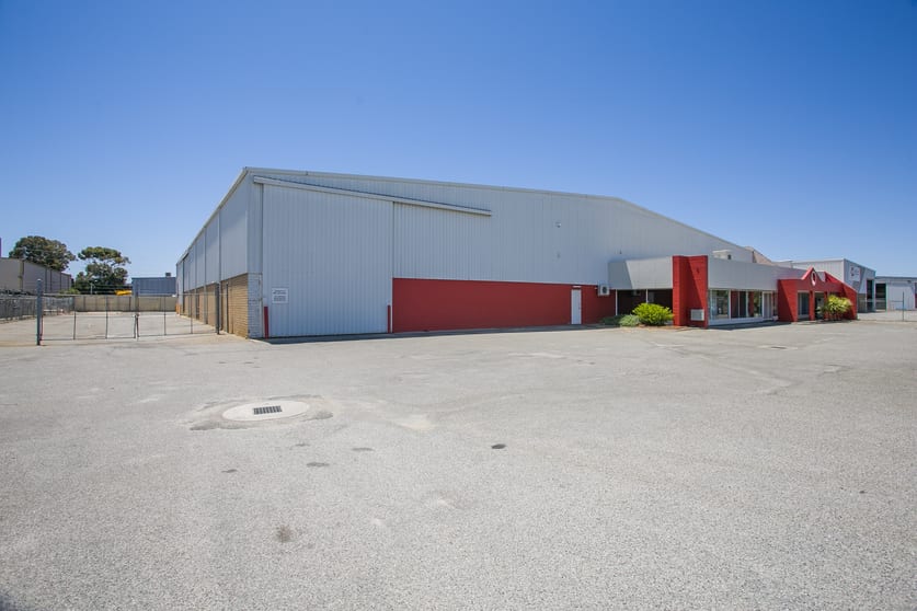Click to view all images 7 Fargo Way Welshpool WA 6106 - Image 3