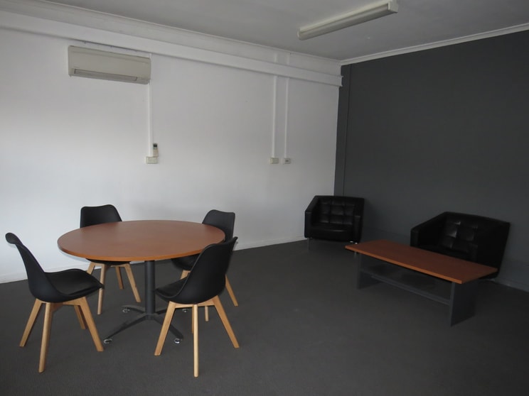 Click to view all images 89 High Street Heathcote VIC 3523 - Image 2