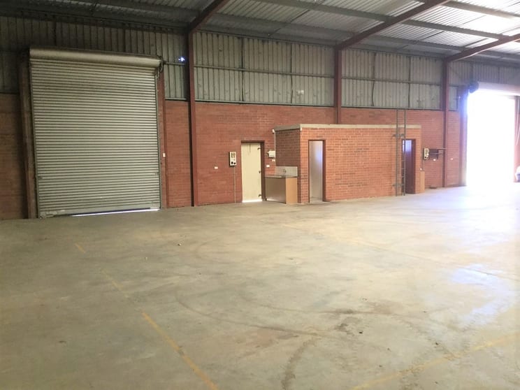 Click to view all images 3/178 Star Street Carlisle WA 6101 - Image 2