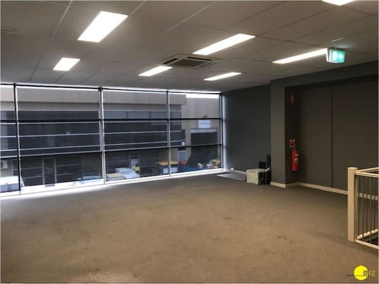 Click to view all images 7/71 Strezlecki Avenue Sunshine VIC 3020 - Image 3