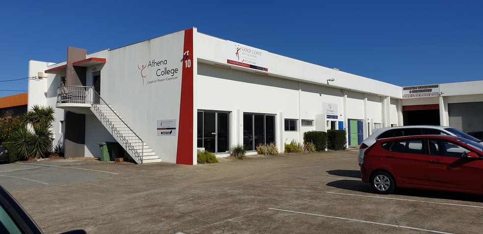 Click to view all images 3/10 Strathaird Road Bundall QLD 4217 - Image 3