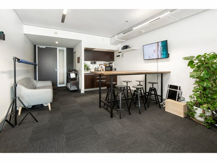 Click to view all images 4.15/55 Miller Street Pyrmont NSW 2009 - Image 3