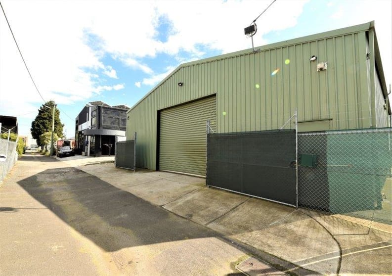 Click to view all images 11 Little Hyde St Yarraville VIC 3013 - Image 1