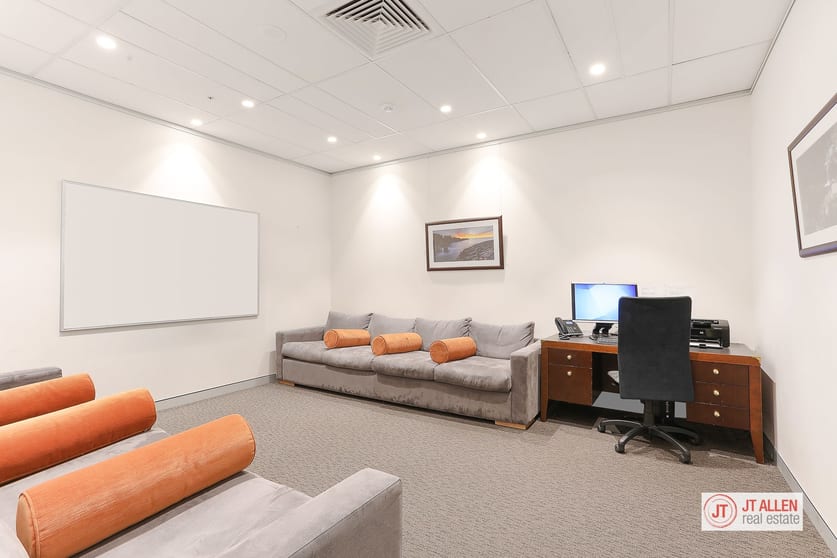 Click to view all images Level 6,/75 Crown Street Woolloomooloo NSW 2011 - Image 3