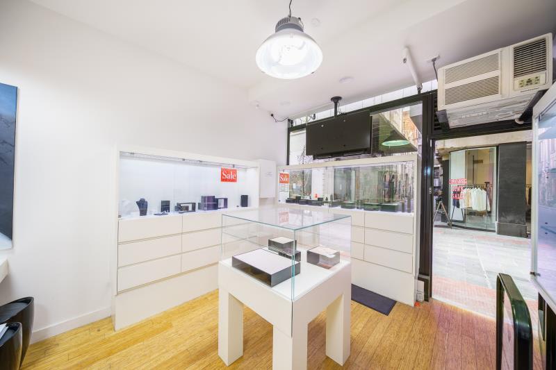 Click to view all images 14 Howey Place Melbourne VIC 3000 - Image 2
