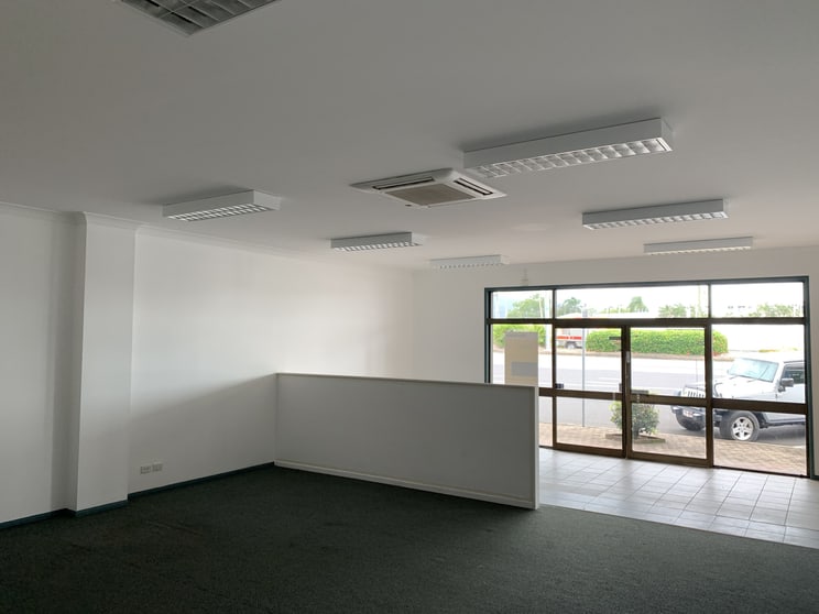 Click to view all images 1/214 Mulgrave Road Westcourt QLD 4870 - Image 3