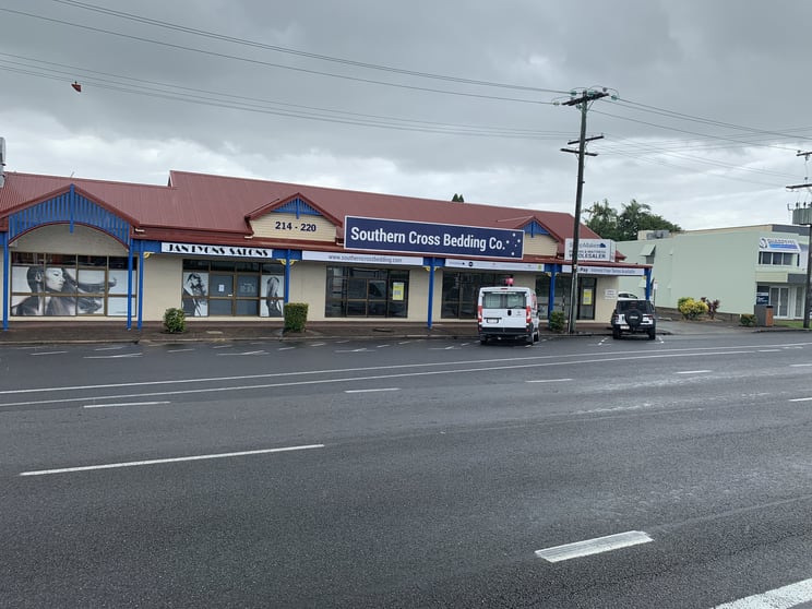 Click to view all images 1/214 Mulgrave Road Westcourt QLD 4870 - Image 1
