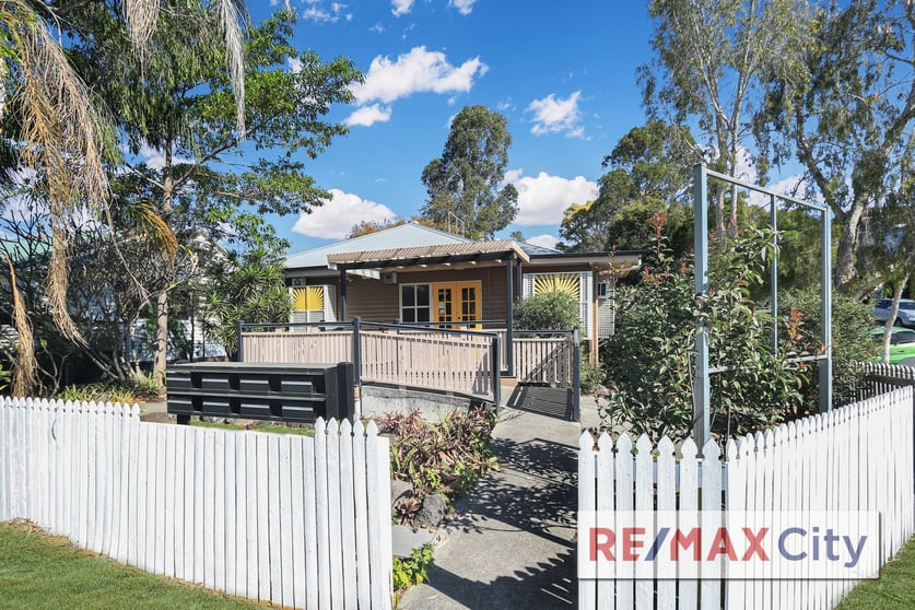 Click to view all images 31 Samuel Street Camp Hill QLD 4152 - Image 1