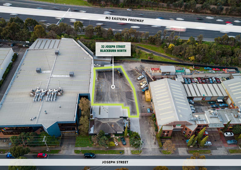 Click to view all images 32 Joseph Street Blackburn VIC 3130 - Image 2