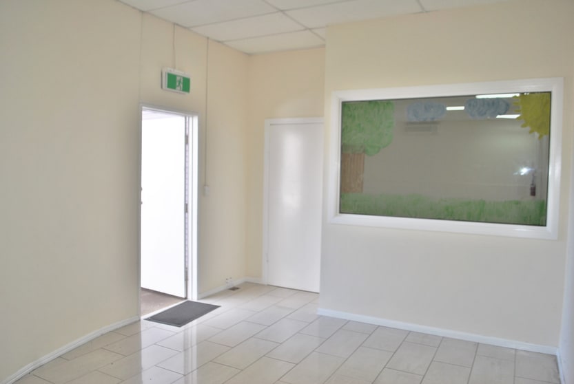 Click to view all images Unit 3/28 Randall Street Slacks Creek QLD 4127 - Image 2