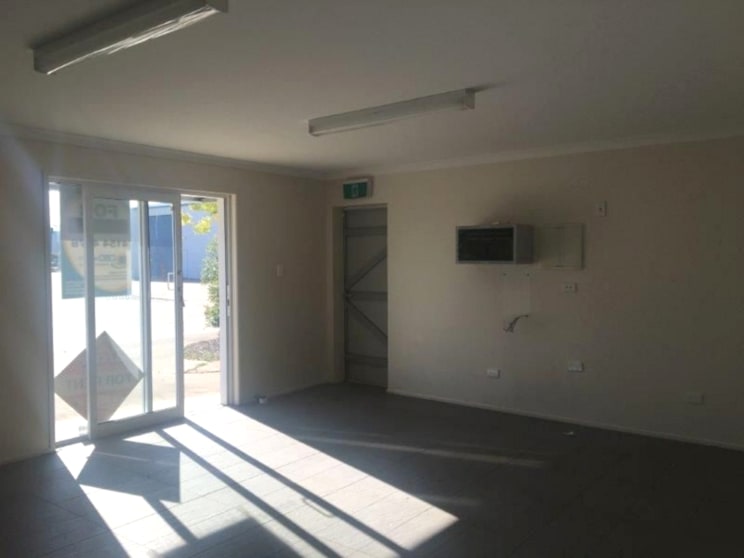 Click to view all images 4A/96 Mt Perry Road Bundaberg North QLD 4670 - Image 2