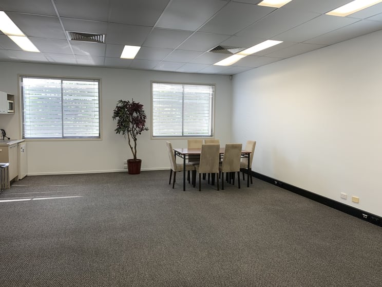 Click to view all images 6/2484 Gold Coast Highway Mermaid Beach QLD 4218 - Image 3