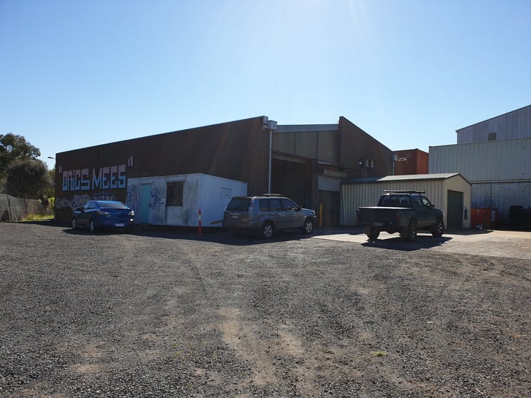 Click to view all images 1 Cala Street West Footscray VIC 3012 - Image 1