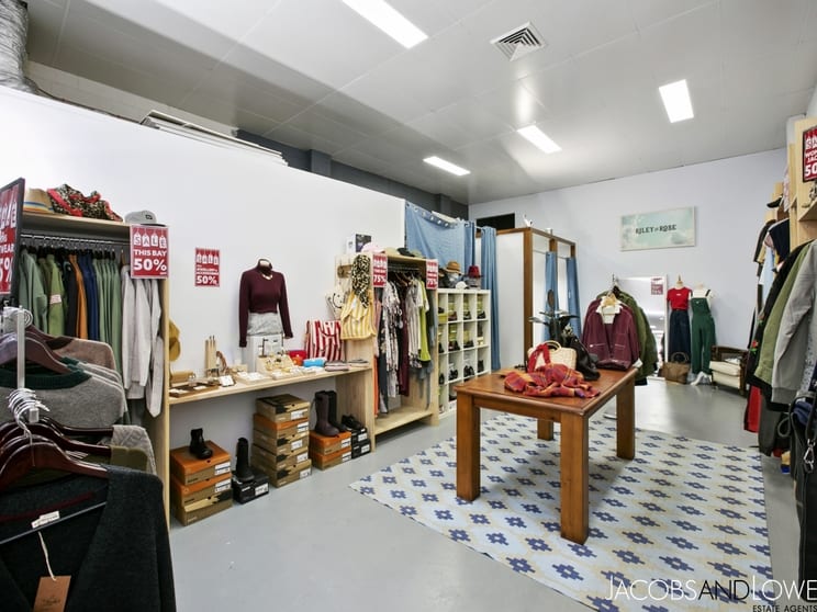 Click to view all images 187 Main Street Mornington VIC 3931 - Image 2