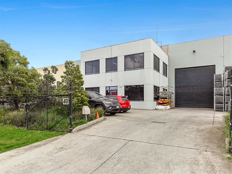 Click to view all images 40 Lillee Crescent Tullamarine VIC 3043 - Image 1