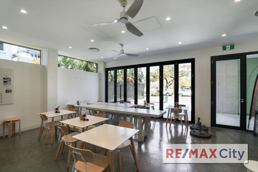 Click to view all images Shop 2/938 Brunswick Street New Farm QLD 4005 - Image 1