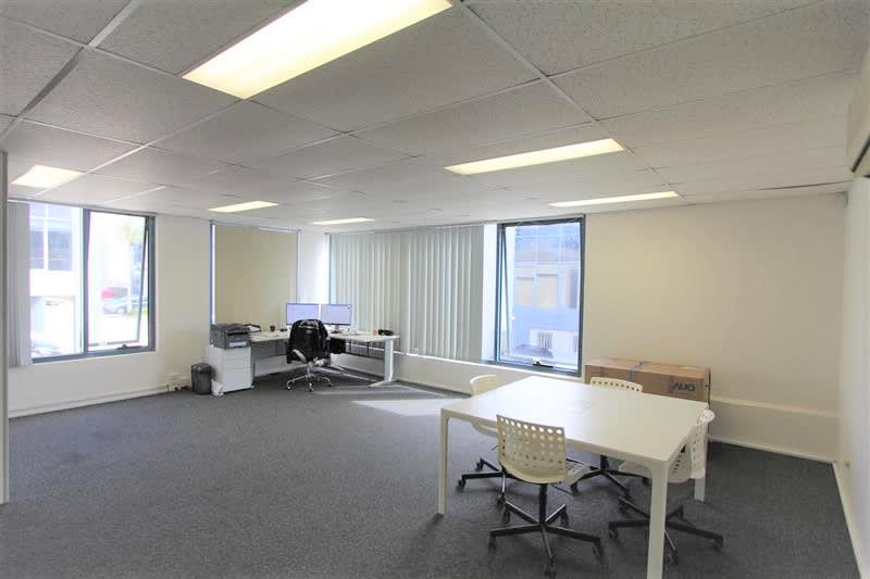 Click to view all images Unit 42/65-75 Captain Cook Drive Caringbah NSW 2229 - Image 3