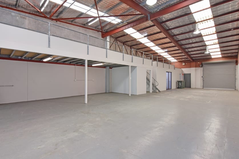 Click to view all images 2/32 Gympie Way Willetton WA 6155 - Image 1