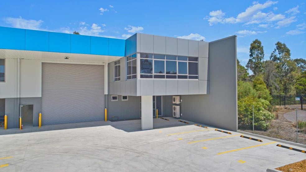 Click to view all images 12A Distribution Place Seven Hills NSW 2147 - Image 1