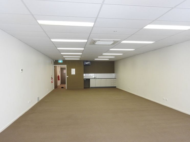 Click to view all images Level 1 94 Nepean Highway Mentone VIC 3194 - Image 1