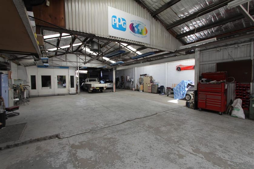 Click to view all images 26 Box Road Caringbah NSW 2229 - Image 3