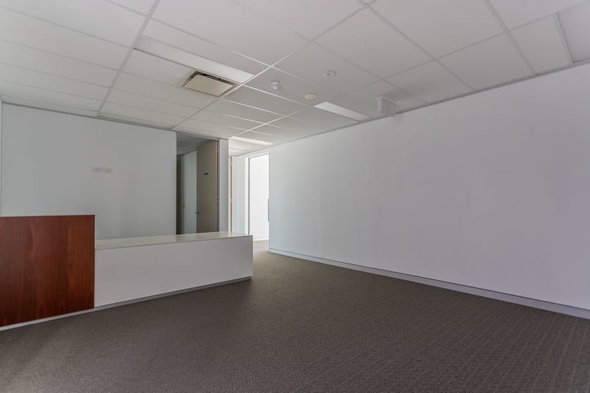 Click to view all images 2.23/29-31 Lexington Drive Bella Vista NSW 2153 - Image 3