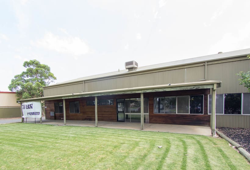 Click to view all images 6 La Salle St Dudley Park SA 5008 - Image 2