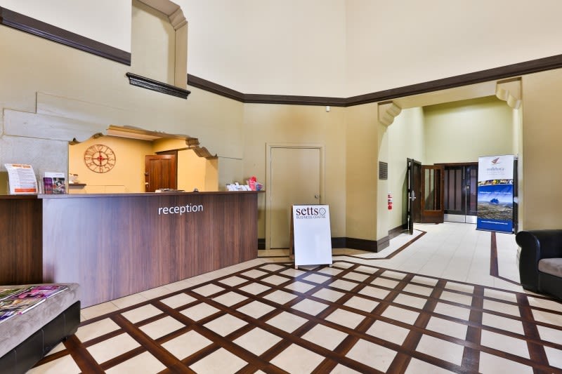 Click to view all images Office 1-2,110-114 Eighth Street Mildura VIC 3500 - Image 3