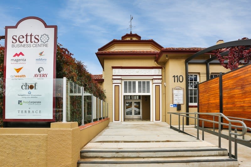 Click to view all images Office 1-2,110-114 Eighth Street Mildura VIC 3500 - Image 1