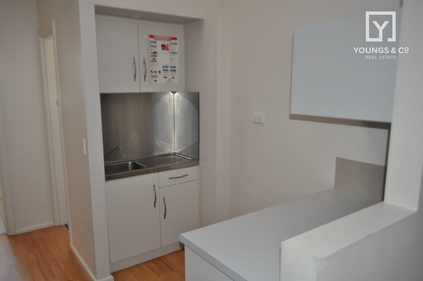 Click to view all images 44 High St Shepparton VIC 3630 - Image 3