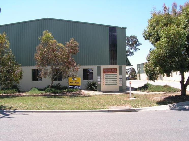Click to view all images Factory 2/11-13 Maynard Drive Epsom VIC 3551 - Image 3