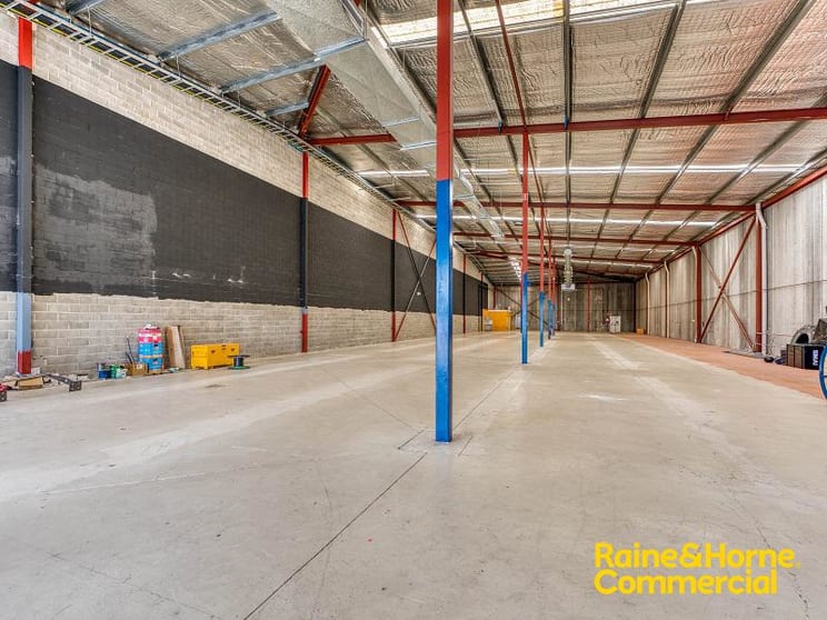 Click to view all images Unit 2/1 Tindall Street Campbelltown NSW 2560 - Image 2