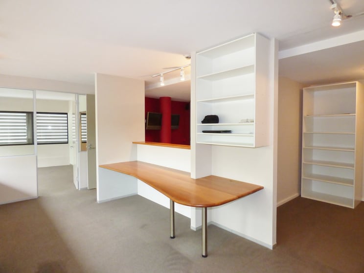 Click to view all images Pittwater Road North Narrabeen NSW 2101 - Image 2
