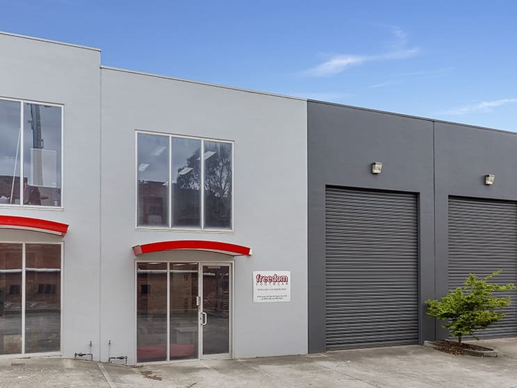 4/58 Lexton Road Box Hill North VIC 3129 - Image 1