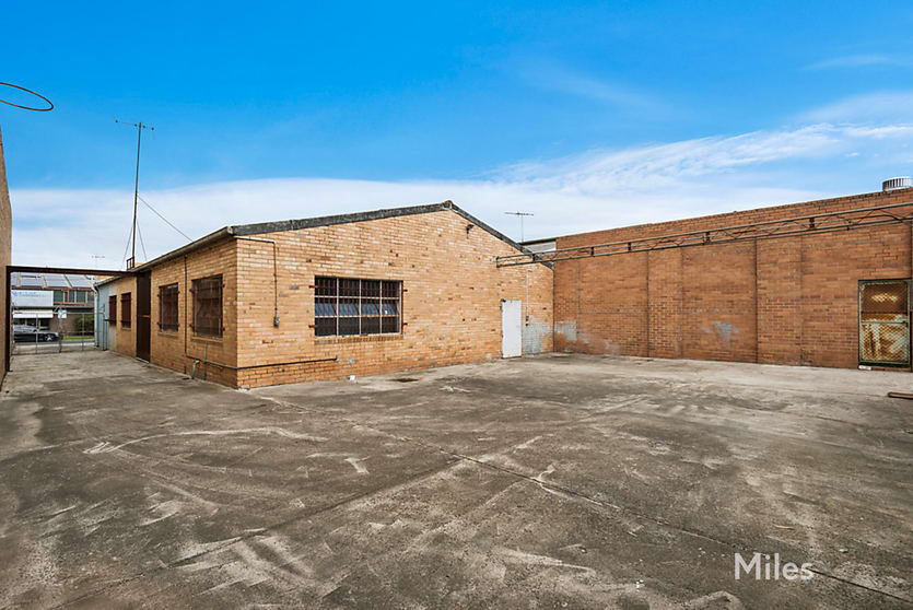 Click to view all images 57 Northern Road Heidelberg West VIC 3081 - Image 2
