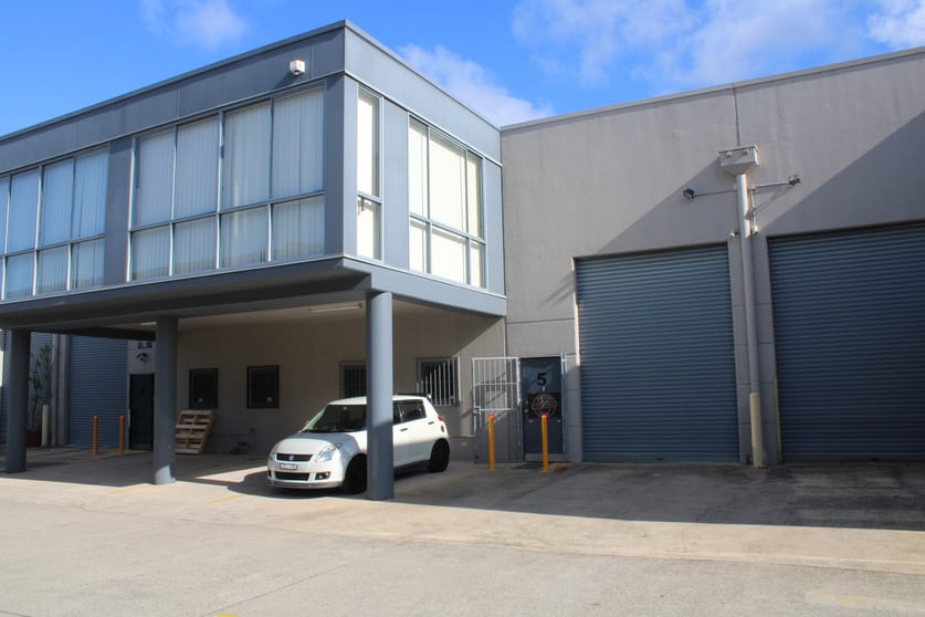 Click to view all images 5/58 Box Road Taren Point NSW 2229 - Image 1