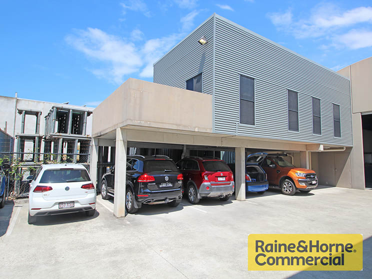 345 MacDonnell Road Clontarf QLD 4019 - Image 1
