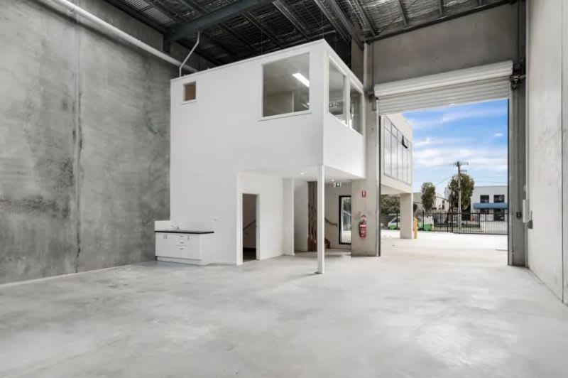 Click to view all images 39 Albemarle Street Williamstown VIC 3016 - Image 3