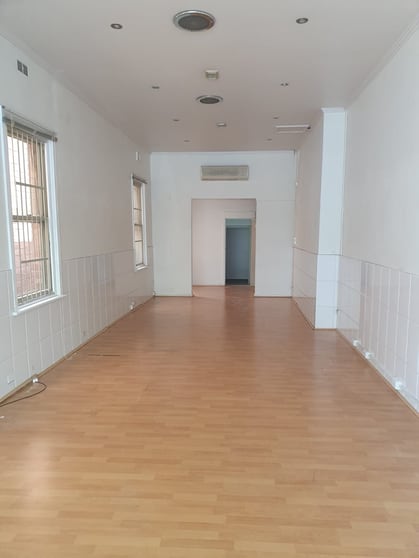 Click to view all images 23 Napier Street Essendon VIC 3040 - Image 2