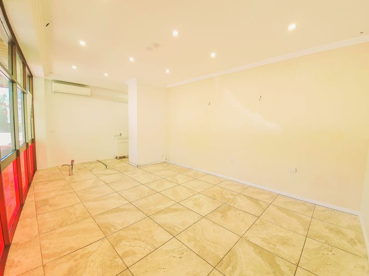Click to view all images 2/124 Rowe Street Eastwood NSW 2122 - Image 2