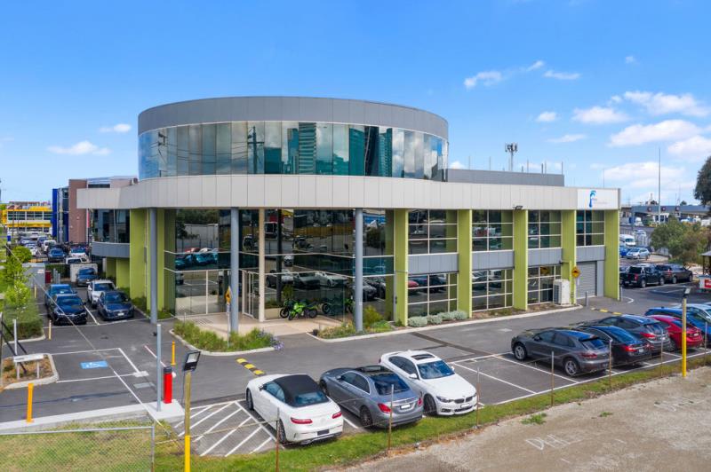 Click to view all images Level 2/65 Fennell Street Port Melbourne VIC 3207 - Image 1