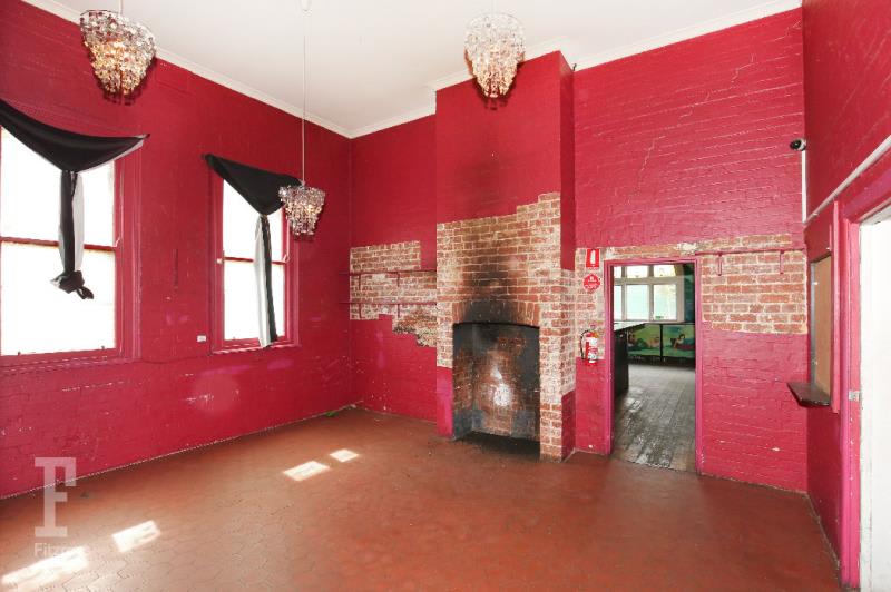Click to view all images 42a Albert Street Footscray VIC 3011 - Image 3