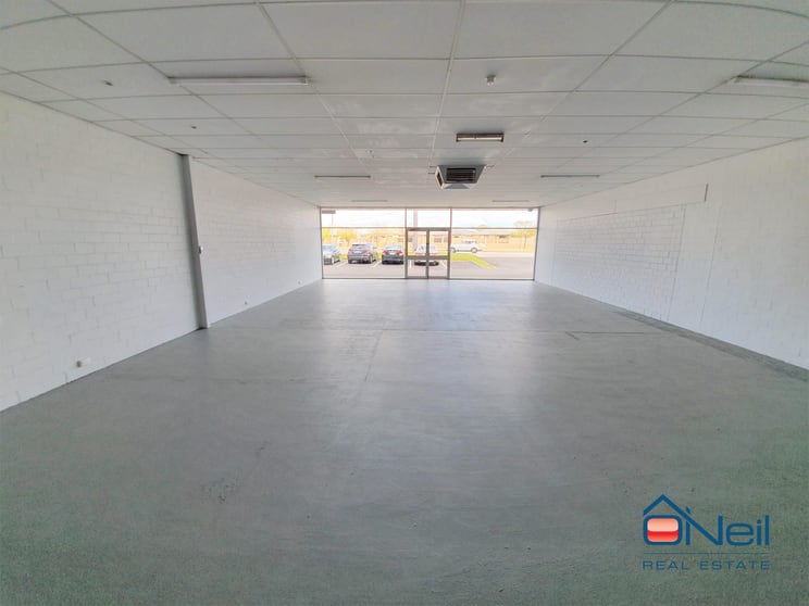 Click to view all images 4/123 Burslem Drive Maddington WA 6109 - Image 1