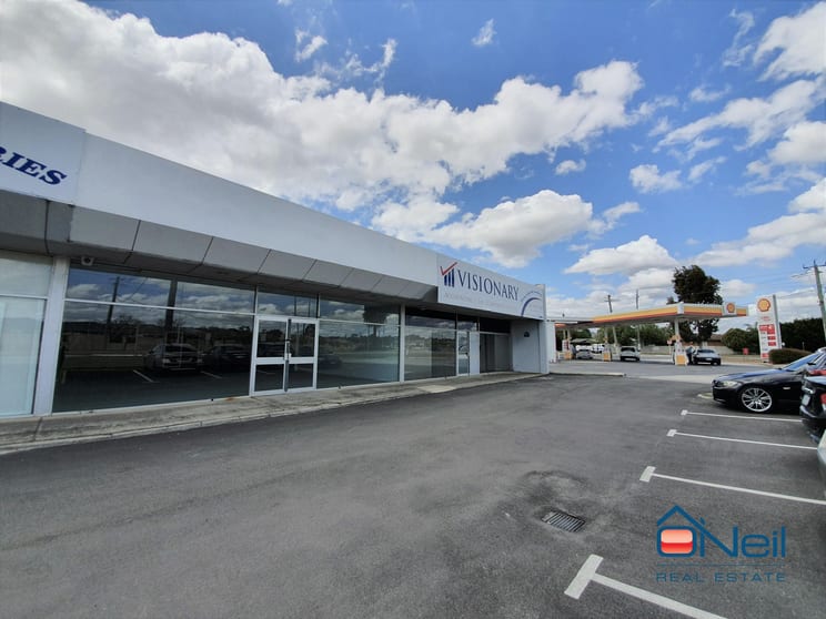 Click to view all images 4/123 Burslem Drive Maddington WA 6109 - Image 2