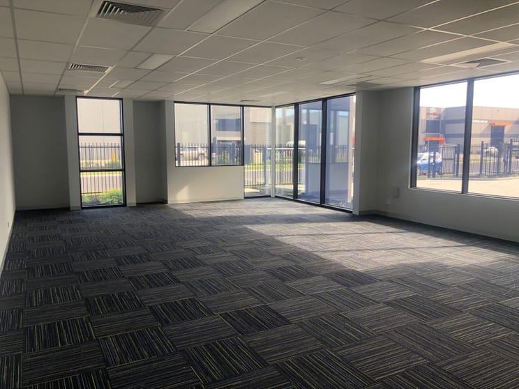 Click to view all images 18A Tarmac Way Pakenham VIC 3810 - Image 3