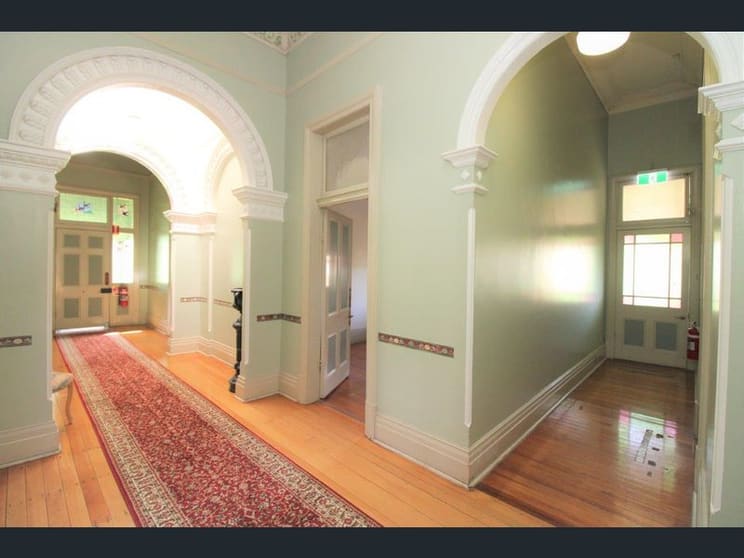 Click to view all images 3/1 Clifford Street Toowoomba City QLD 4350 - Image 3