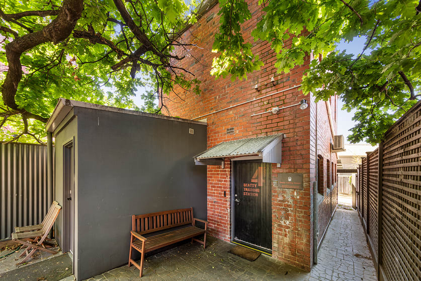 Click to view all images 4/23 Beatty Avenue Armadale VIC 3143 - Image 1